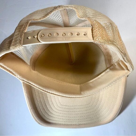 Vintage Hawaii Sailing Club, Mesh Embroidered Snapback Tourist Cap - Picture 4 of 6